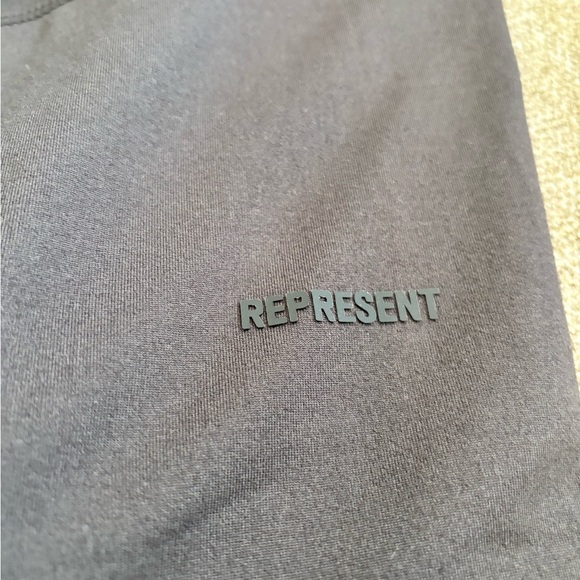 REPRESENT 247 Performance Tee in Dark Oak Represent Clothing Co. - Picture 15 of 15